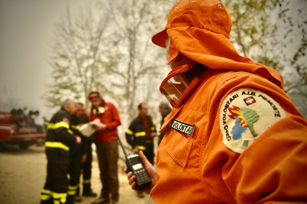 L'ombra del dolo su un incendio sterpaglie a Govone: notte di superlavoro per i vigili del fuoco di Asti L'ombra del dolo su un incendio sterpaglie a Govone: notte di superlavoro per i vigili del fuoco di Asti