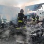 Albenga, domato l’incendio alla ditta Gallo Trasporti: nessun ferito né intossicati (FOTO e VIDEO)