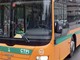 Autobus carico di studenti urta una donna in via Sacco: scattano i soccorsi in pieno centro Autobus carico di studenti urta una donna in via Sacco: scattano i soccorsi in pieno centro