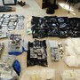 Maxi sequestro di droga e armi tra Madonna di Campagna e San Donato: arrestato un uomo di 26 anni Maxi sequestro di droga e armi tra Madonna di Campagna e San Donato: arrestato un uomo di 26 anni