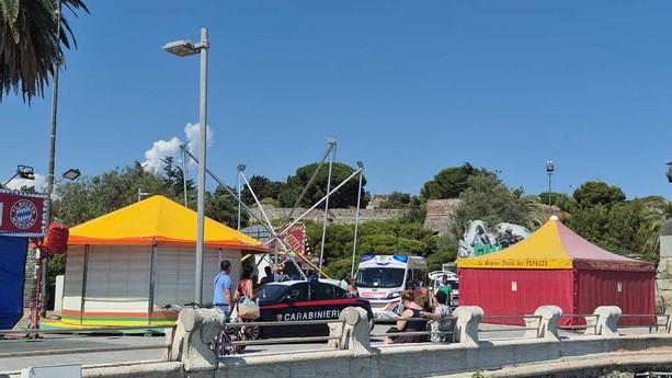 Savona, accoltellamento al Prolungamento in Piazzale Eroe dei due Mondi: un ferito in codice rosso Savona, accoltellamento al Prolungamento in Piazzale Eroe dei due Mondi: un ferito in codice rosso