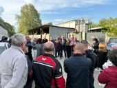 Fumi e inquinamento acustico, residenti in strada: “Aspettiamo soluzioni da 21 anni”