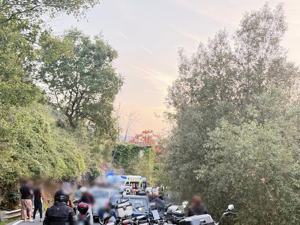 Grave incidente a Isolabona: due minorenni ferite in uno scontro tra auto e scooter (Foto)