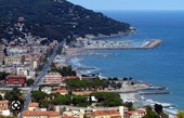 Aggressione a un giovane ad Andora, il locale riapre dopo il riesame della Questura: ridotta la sospensione della licenza