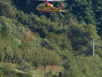 Giù da una ripa con l’auto: donna soccorsa a Manta da elicottero e vigili del fuoco Giù da una ripa con l’auto: donna soccorsa a Manta da elicottero e vigili del fuoco