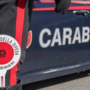 Albenga, tenta di investire un conoscente con un’auto rubata, poi aggredisce i Carabinieri: arrestato
