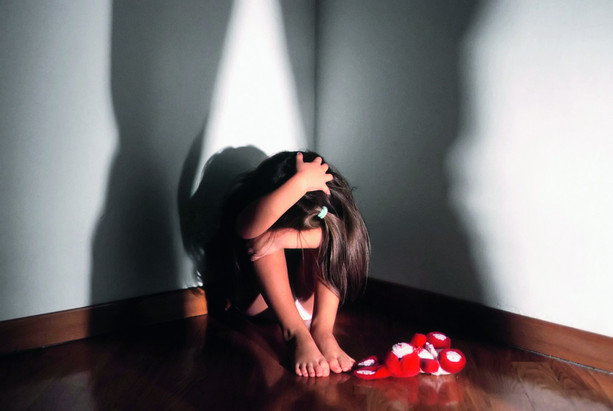 L'orco era il fidanzato della sorella: in un diario segreto le violenze subite da una bimba di dieci anni