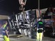 Isola d'Asti: camion si ribalta nella notte e perde parte del carico (FOTO)
