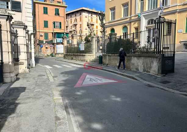 Cornigliano, via Cervetto sotto osservazione: al vaglio la realizzazione di una zona 30 o un'area scolastica per ridurre la velocità