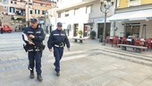 Sanremo si prepara al Festival: da lunedì prossimo la riduzione dei dehors nelle zone rosse, oggi le notifiche della Municipale (Foto) Sanremo si prepara al Festival: da lunedì prossimo la riduzione dei dehors nelle zone rosse, oggi le notifiche della Municipale (Foto)