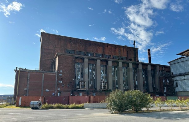 Ex Ilva, Urso sulla cessione: “Negoziati in corso, obiettivo chiuderli entro fine mese”