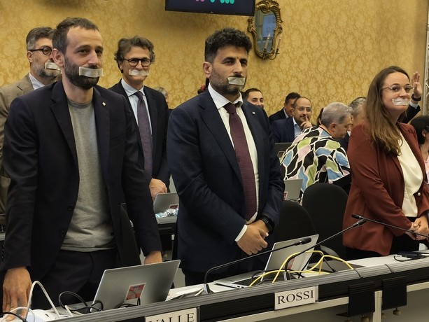 Niente referendum sulla sanità pubblica, Cirio: &quot;Abrogheremo l'articolo&quot;. Minoranza si imbavaglia