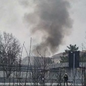 Parco Sempione, incendio nel cantiere dopo lo sgombero degli abusivi [VIDEO]