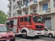 Incendio in via Rondissone: mamma e figlia si gettano dal balcone per sfuggire alle fiamme, sono gravi [VIDEO]