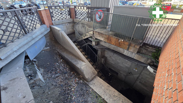 Precipita per otto metri in un’intercapedine al Porto Antico: grave un quarantunenne