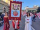 Alba si prepara alla corsa più amata: in corso la sfilata storica medievale [FOTO E VIDEO]