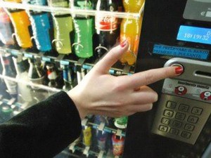 Distributori h24 nel mirino a Mirafiori: “Vanno limitati gli orari per fermare gli schiamazzi notturni” Distributori h24 nel mirino a Mirafiori: “Vanno limitati gli orari per fermare gli schiamazzi notturni”