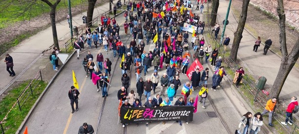 1117 nomi letti in corteo: Torino ricorda le vittime innocenti delle mafie [FOTO]