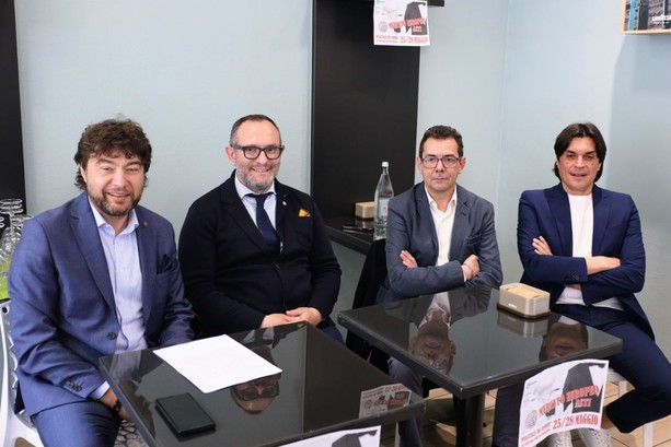 Torna ad Asti il mercato europeo dal 25 al 27 maggio e si trasferisce nel cortile dell'ex caserma Torna ad Asti il mercato europeo dal 25 al 27 maggio e si trasferisce nel cortile dell'ex caserma