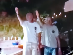 Saluto fascista nel paese natale di Pertini: è il vicesindaco di Stella durante una grigliata (VIDEO) Saluto fascista nel paese natale di Pertini: è il vicesindaco di Stella durante una grigliata (VIDEO)