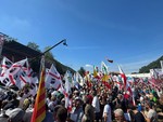 VIDEO. Pontida, la sfida di Salvini: «Congresso a ottobre». Le voci della provincia di Varese VIDEO. Pontida, la sfida di Salvini: «Congresso a ottobre». Le voci della provincia di Varese