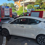 FOTO. Scontro all'incrocio a Cassano Magnago: auto si ribalta. Soccorsa anche una bambina di 12 anni