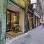 Centro storico, l’ennesima giornata di ordinaria follia. L’esasperazione dei commercianti: “Così non è più vivibile”