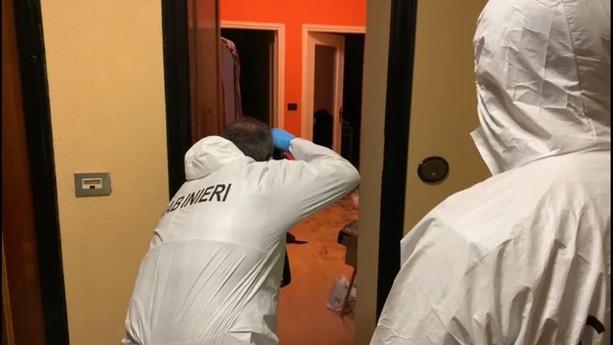 Duplice omicidio a Mirafiori: il figlio aveva problemi psichiatrici e manie di persecuzione