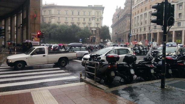 Allerta gialla per piogge: le disposizioni per la sicurezza del Centro Operativo Comunale Allerta gialla per piogge: le disposizioni per la sicurezza del Centro Operativo Comunale