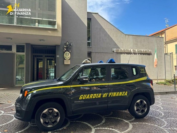 Albenga, ex consulente finanziaria in carcere per violazioni degli arresti domiciliari Albenga, ex consulente finanziaria in carcere per violazioni degli arresti domiciliari