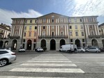 "Venite a Dogliani che siete morti": a giudizio per la violenta aggressione fuori dal locale