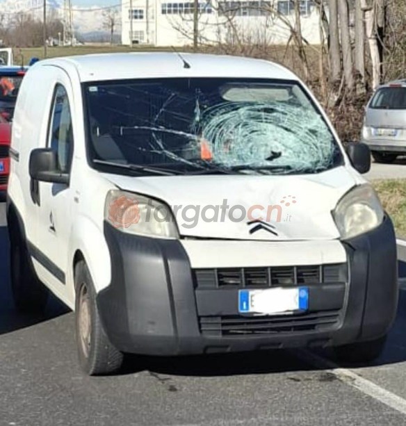 Investiti due uomini sulla Statale 28 tra Ceva e Lesegno