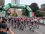 VIDEO. Tre Valli Varesine, si parte: avanti le donne VIDEO. Tre Valli Varesine, si parte: avanti le donne