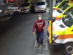 Danni e furti sulle ambulanze tra Borghetto e Borgio Verezzi, denunciati due uomini