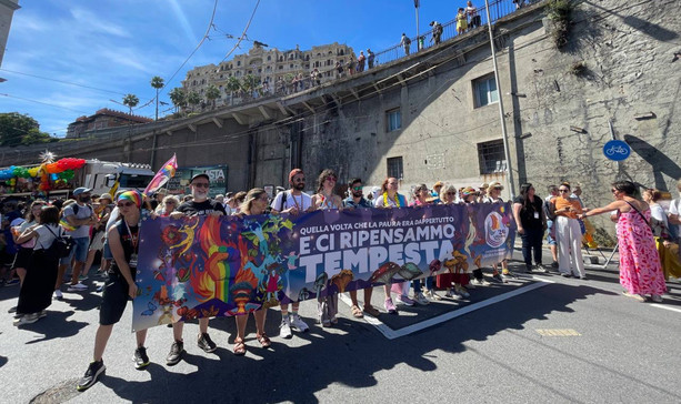 Pride, Salis contro le parole di Vannacci sugli omosessuali: “Sentire parlare di 'persone non normali' ci riporta a un Italia che non vogliamo"
