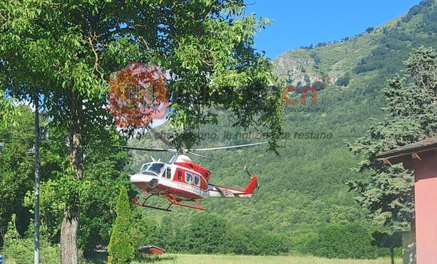 L'elicottero dei vigili del fuoco in valle Po per le ricerche di un saluzzese di 31 anni