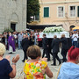 Santo Stefano dà l’ultimo saluto a Jonathan Forzan: una folla commossa si stringe attorno alla famiglia (Foto e video)