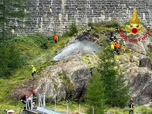 Ultraleggero precipita in Valle Antrona, le vittime sono un uomo e una donna residenti in Lombardia