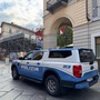 Asti, motociclista senza patente fermato dalla Polizia: raffica di irregolarità