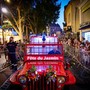 Grasse si veste di bianco: la Festa del Gelsomino compie 80 anni e trasforma la capitale del profumo in un grande palcoscenico a cielo aperto Grasse si veste di bianco: la Festa del Gelsomino compie 80 anni e trasforma la capitale del profumo in un grande palcoscenico a cielo aperto
