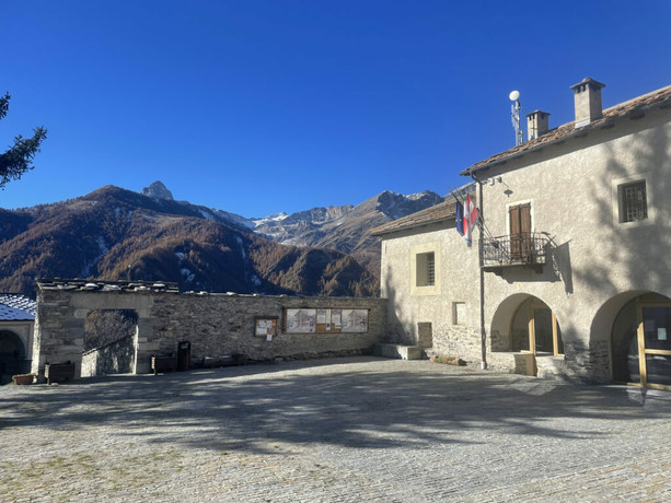 Tre candidati sindaci in corsa ad Elva: Claudio Arneodo, Manuela Mattalia e Dario Falcone