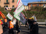 Ex Ilva, Acciaierie d'Italia annuncia la fermata temporanea degli stabilimenti di Genova e Novi Ligure. I sindaci: "Inaccettabile" Ex Ilva, Acciaierie d'Italia annuncia la fermata temporanea degli stabilimenti di Genova e Novi Ligure. I sindaci: "Inaccettabile"