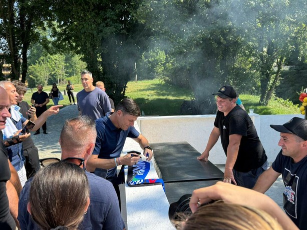 FOTO - Zanetti e Scola insieme sul lago: inaugurato il KU Laveno Club