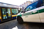Molestie sessuali sui bus a Torino: arrestato un 58enne incastrato dagli agenti in borghese Molestie sessuali sui bus a Torino: arrestato un 58enne incastrato dagli agenti in borghese
