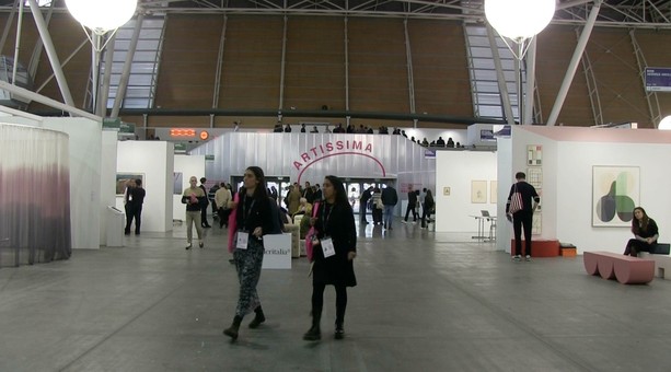 Artissima apre le porte dell’Oval. Fassi: “Il collezionismo non è un’esperienza da super ricchi” Artissima apre le porte dell’Oval. Fassi: “Il collezionismo non è un’esperienza da super ricchi”