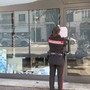 Tentata estorsione aggravata, il Questore dispone la chiusura per un mese di un bar di Albisola
