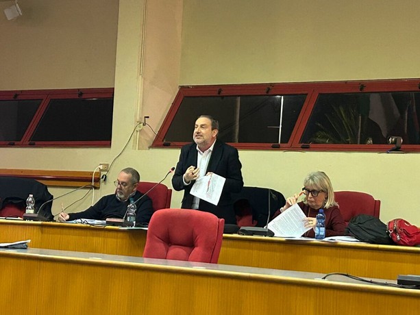 Taggia, il consigliere comunale Gabriele Cascino indagato per diffamazione: “Il sindaco mi ha querelato” Taggia, il consigliere comunale Gabriele Cascino indagato per diffamazione: “Il sindaco mi ha querelato”