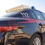 Aggredisce due uomini e fugge con un’auto rubata: tre vittime in venti minuti, identificato e arrestato il responsabile