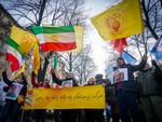 "Libertà per l'Iran": il presidio a Torino contro il regime di Teheran "Libertà per l'Iran": il presidio a Torino contro il regime di Teheran