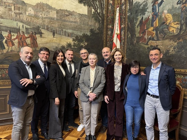 “Centro per Cuneo” implode e il Pd perde pezzi: in municipio la situazione è grave, ma non ancora seria “Centro per Cuneo” implode e il Pd perde pezzi: in municipio la situazione è grave, ma non ancora seria